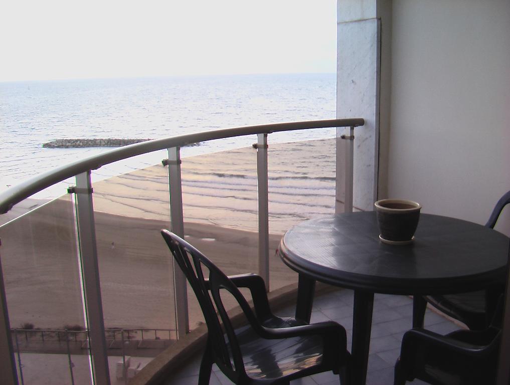 Raphael Apartments Herzliya Room photo